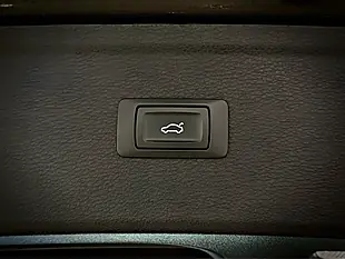 Used 2019 Audi Q5 S Line Black - Interior and Exterior details 20