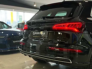 Used 2019 Audi Q5 S Line Black - Interior and Exterior details 9