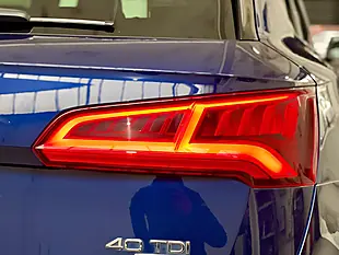 Used 2019 Audi Q5 S Line Blue - Interior and Exterior details 11
