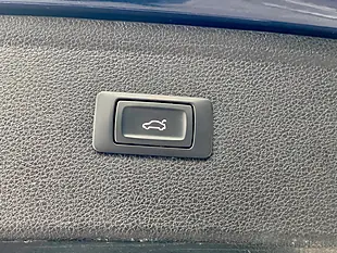 Used 2019 Audi Q5 S Line Blue - Interior and Exterior details 15