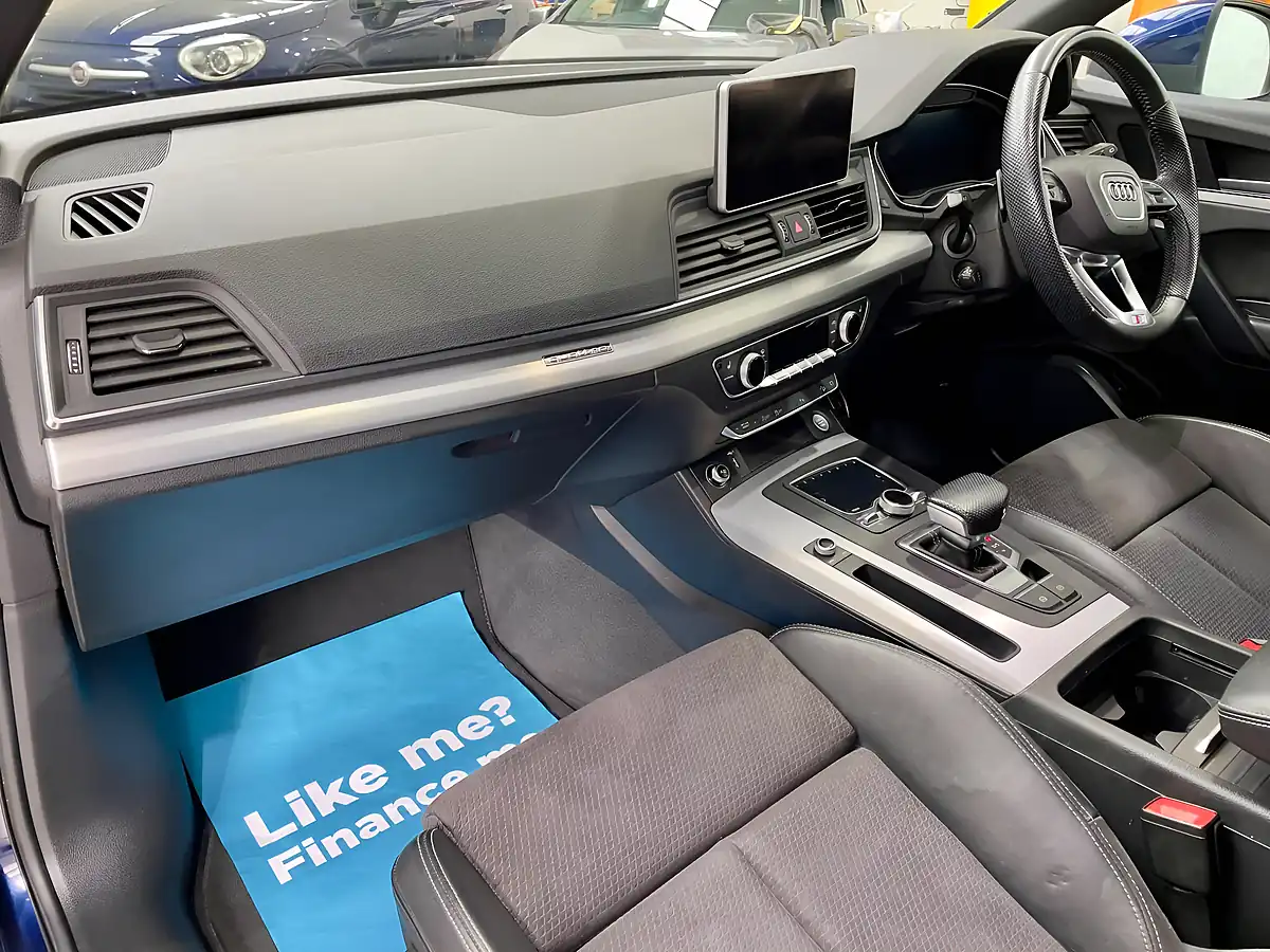 Used 2019 Audi Q5 S Line Blue - Interior and Exterior details 16