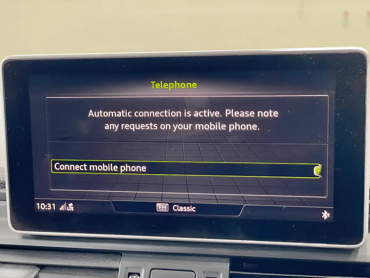 Used 2019 Audi Q5 S Line Blue - Interior and Exterior details 18