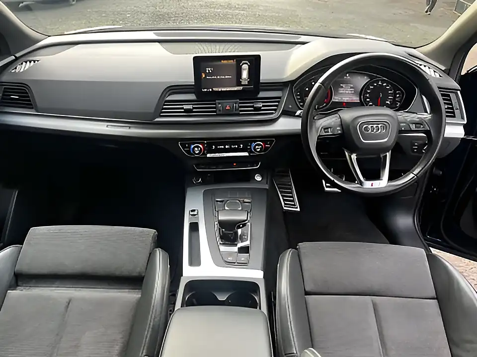 Used 2019 Audi Q5 S Line Blue - Interior and Exterior details 11