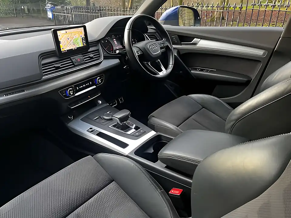 Used 2019 Audi Q5 S Line Blue - Interior and Exterior details 12