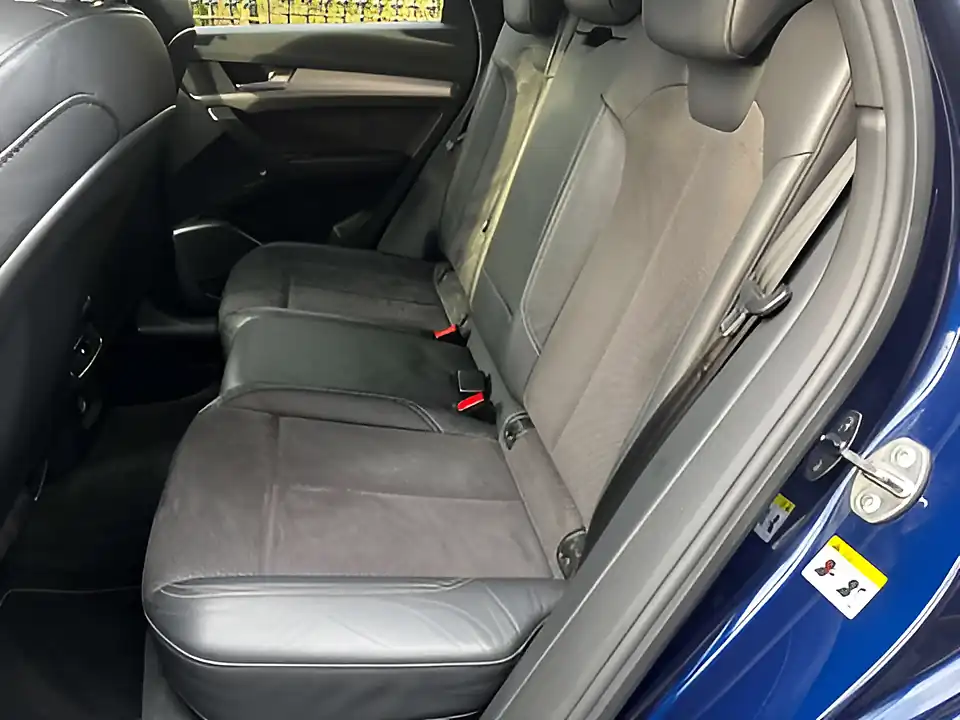 Used 2019 Audi Q5 S Line Blue - Interior and Exterior details 16