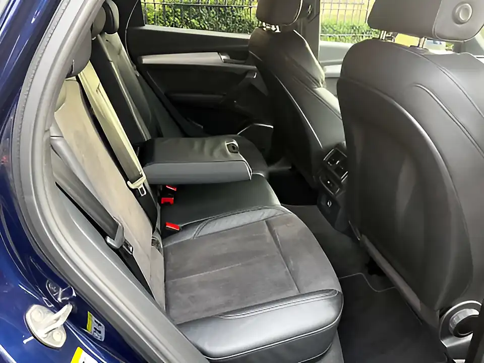 Used 2019 Audi Q5 S Line Blue - Interior and Exterior details 17