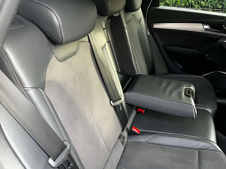 Used 2019 Audi Q5 S Line Blue - Interior and Exterior details 18