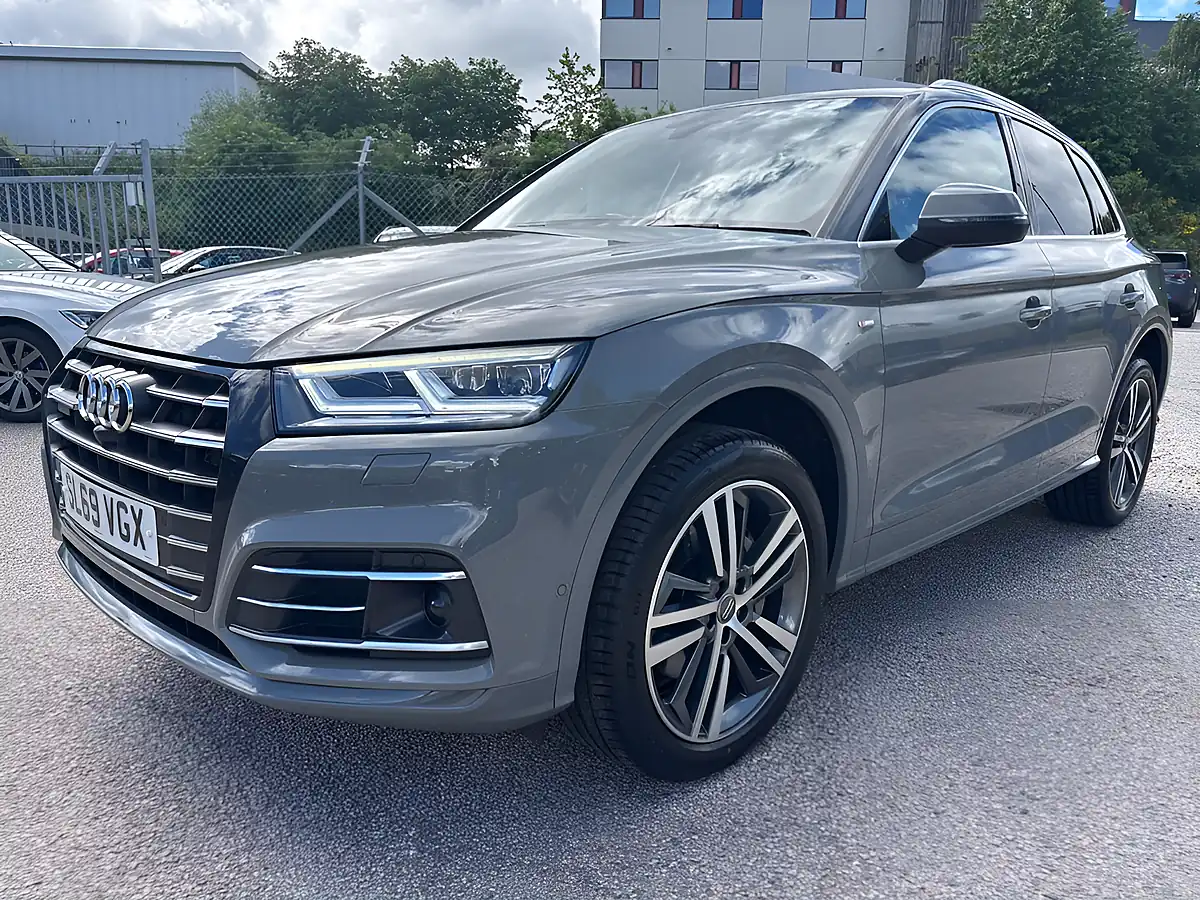 Used 2019 Audi Q5 S Line Competition Grey - Interior and Exterior details 13