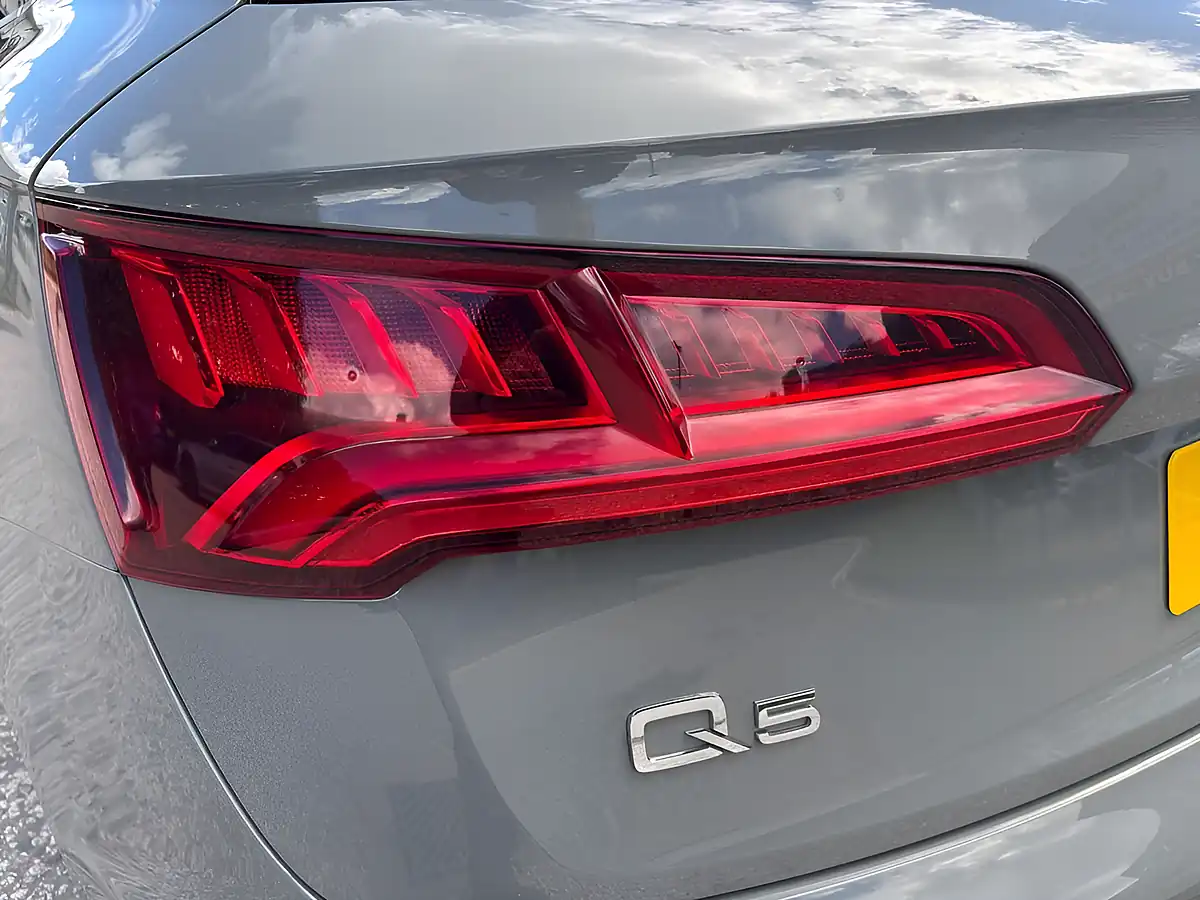 Used 2019 Audi Q5 S Line Competition Grey - Interior and Exterior details 17