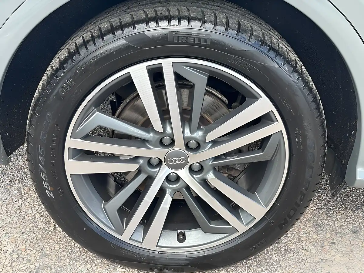 Used 2019 Audi Q5 S Line Competition Grey - Interior and Exterior details 19