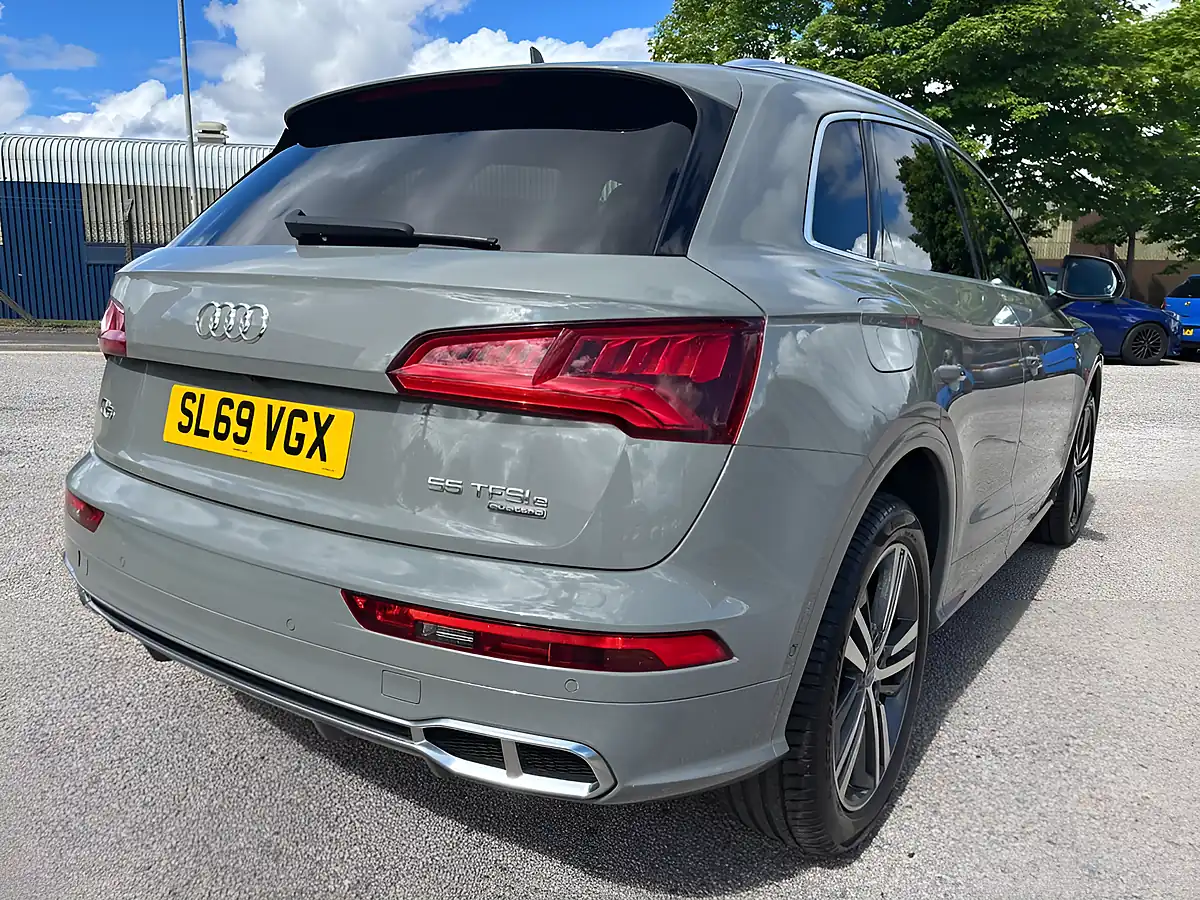 Used 2019 Audi Q5 S Line Competition Grey - Interior and Exterior details 4