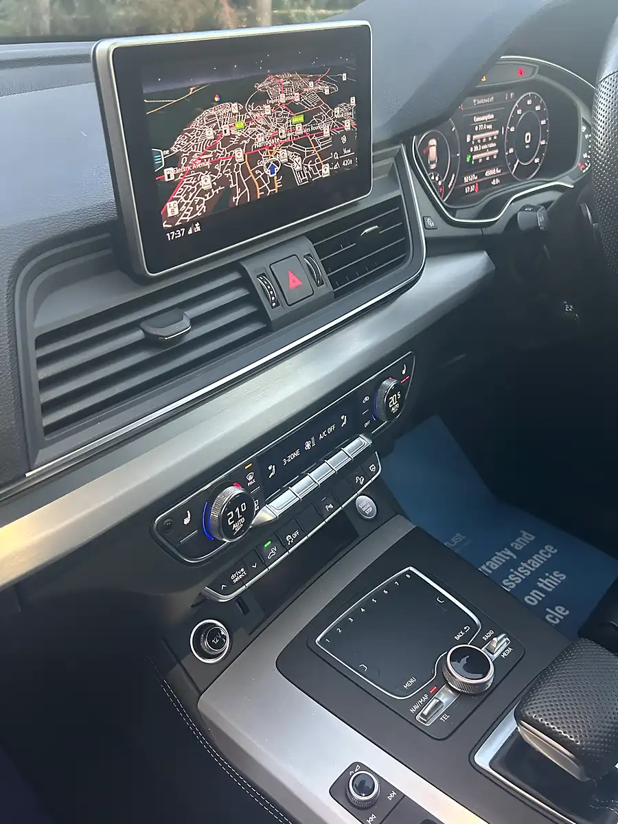Used 2019 Audi Q5 S Line Competition Grey - Front View