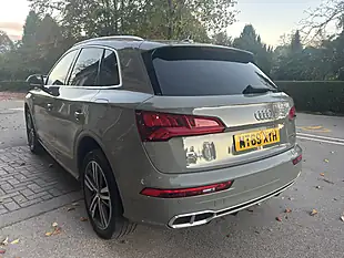 Used 2019 Audi Q5 S Line Competition Grey - Interior and Exterior details 4