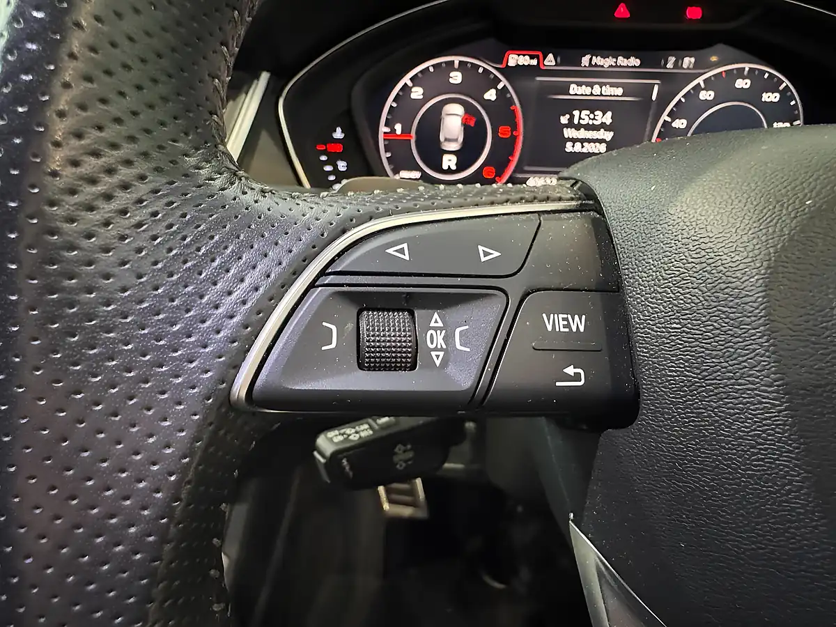 Used 2019 Audi Q5 S Line Grey - Interior and Exterior details 15