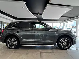 Used 2019 Audi Q5 S Line Grey - Interior and Exterior details 7