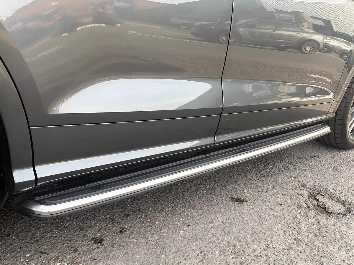 Used 2019 Audi Q5 S Line Grey - Interior and Exterior details 10