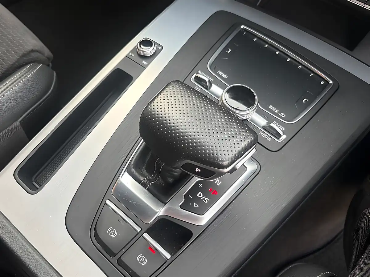 Used 2019 Audi Q5 S Line Grey - Interior and Exterior details 15