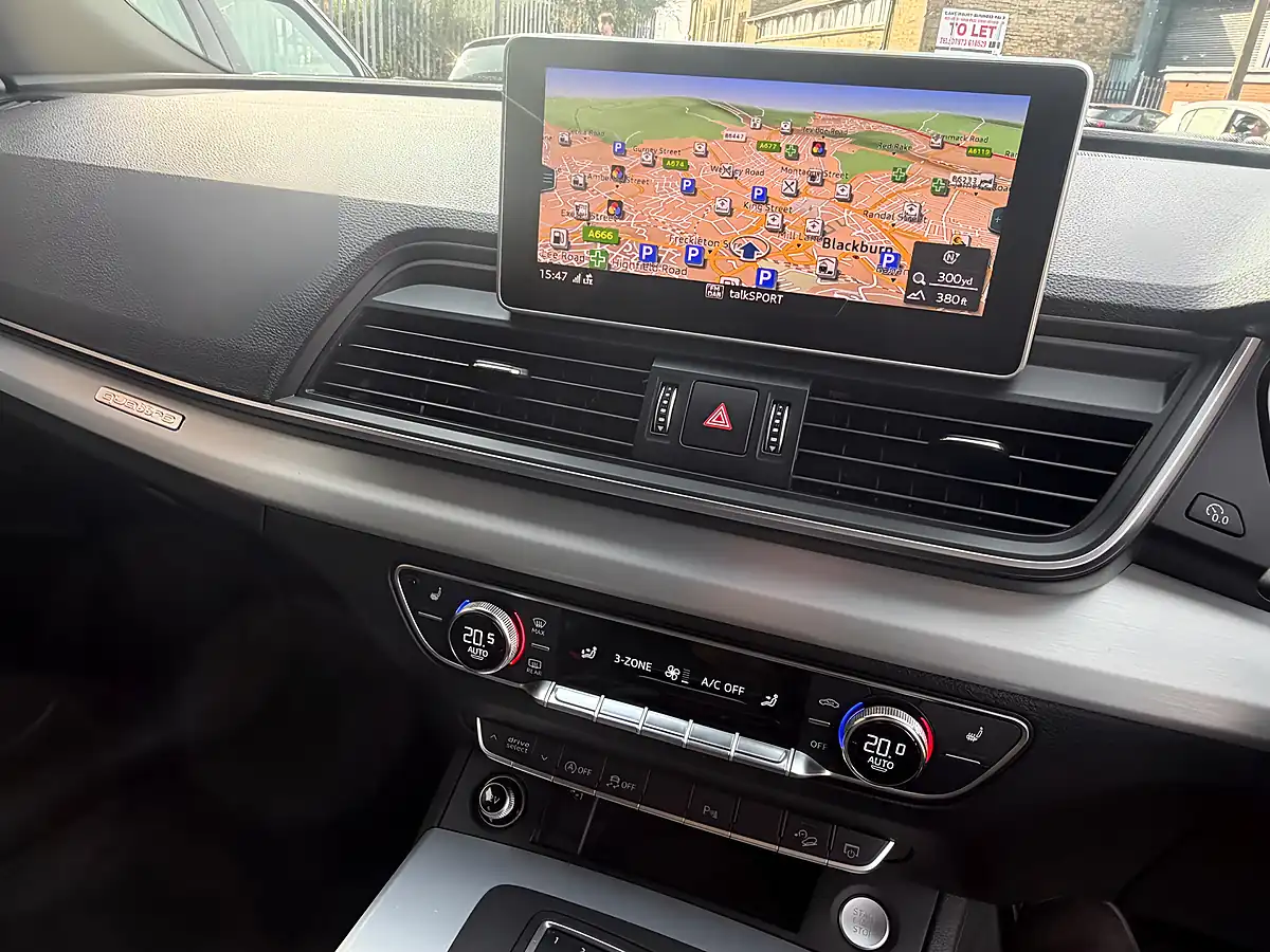 Used 2019 Audi Q5 S Line Grey - Interior and Exterior details 4