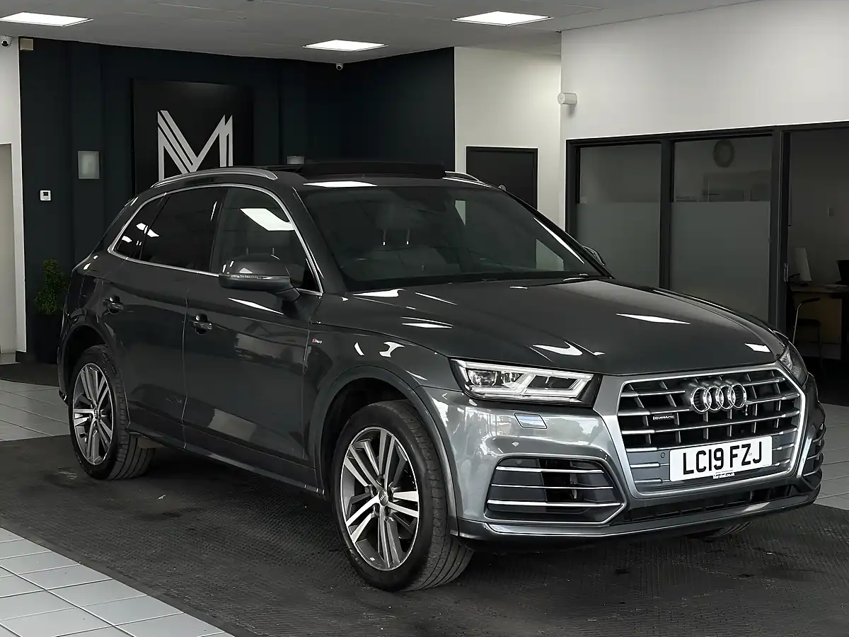 Used 2019 Audi Q5 S Line Grey - Front View