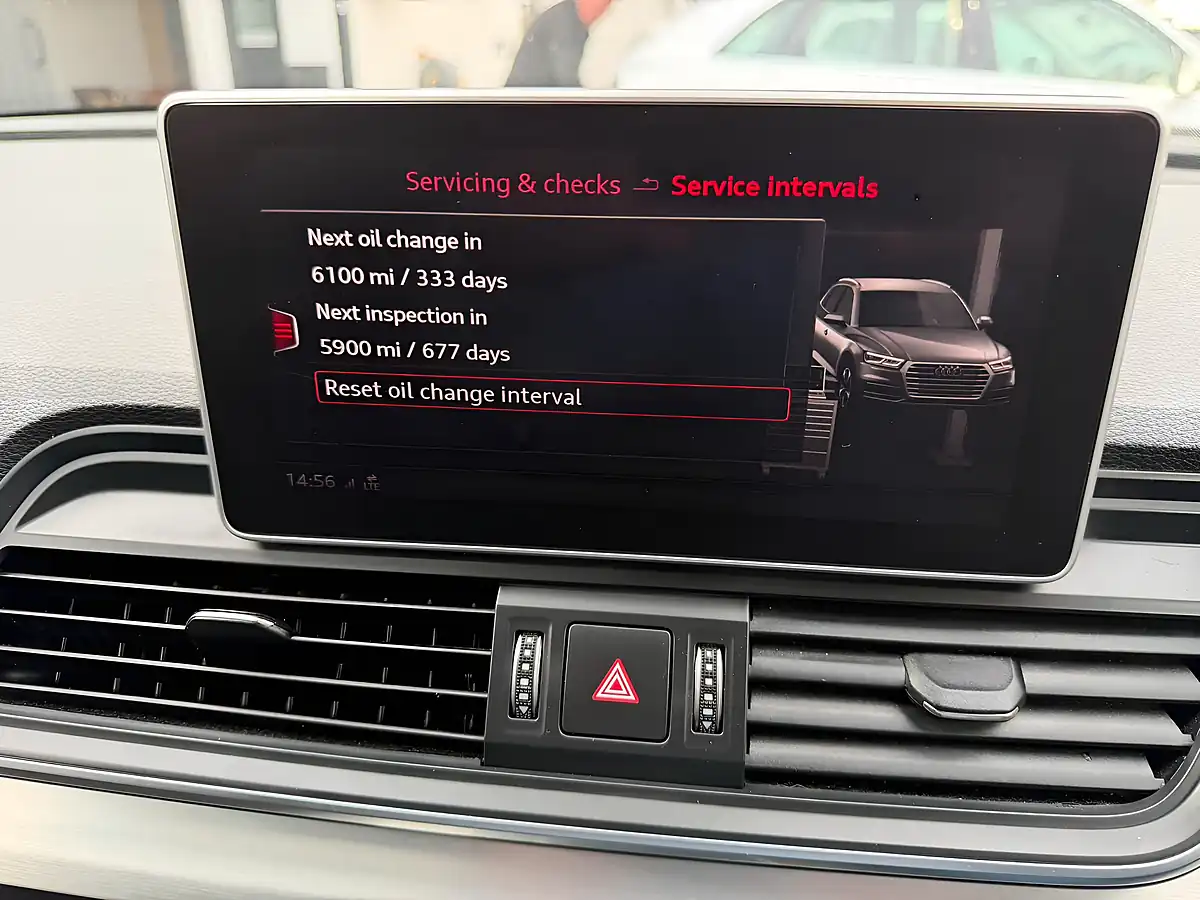 Used 2019 Audi Q5 S Line Grey - Interior and Exterior details 11