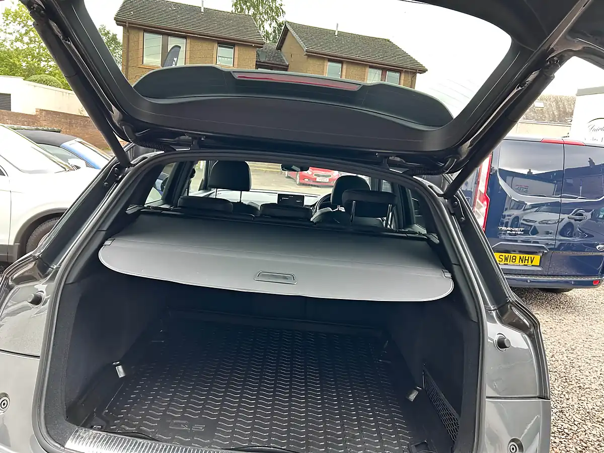 Used 2019 Audi Q5 S Line Grey - Interior and Exterior details 19