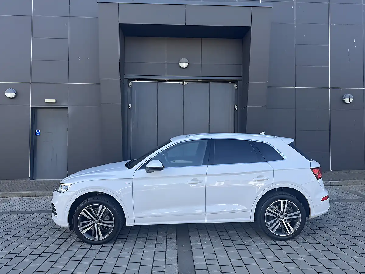 Used 2019 Audi Q5 S Line White - Interior and Exterior details 7