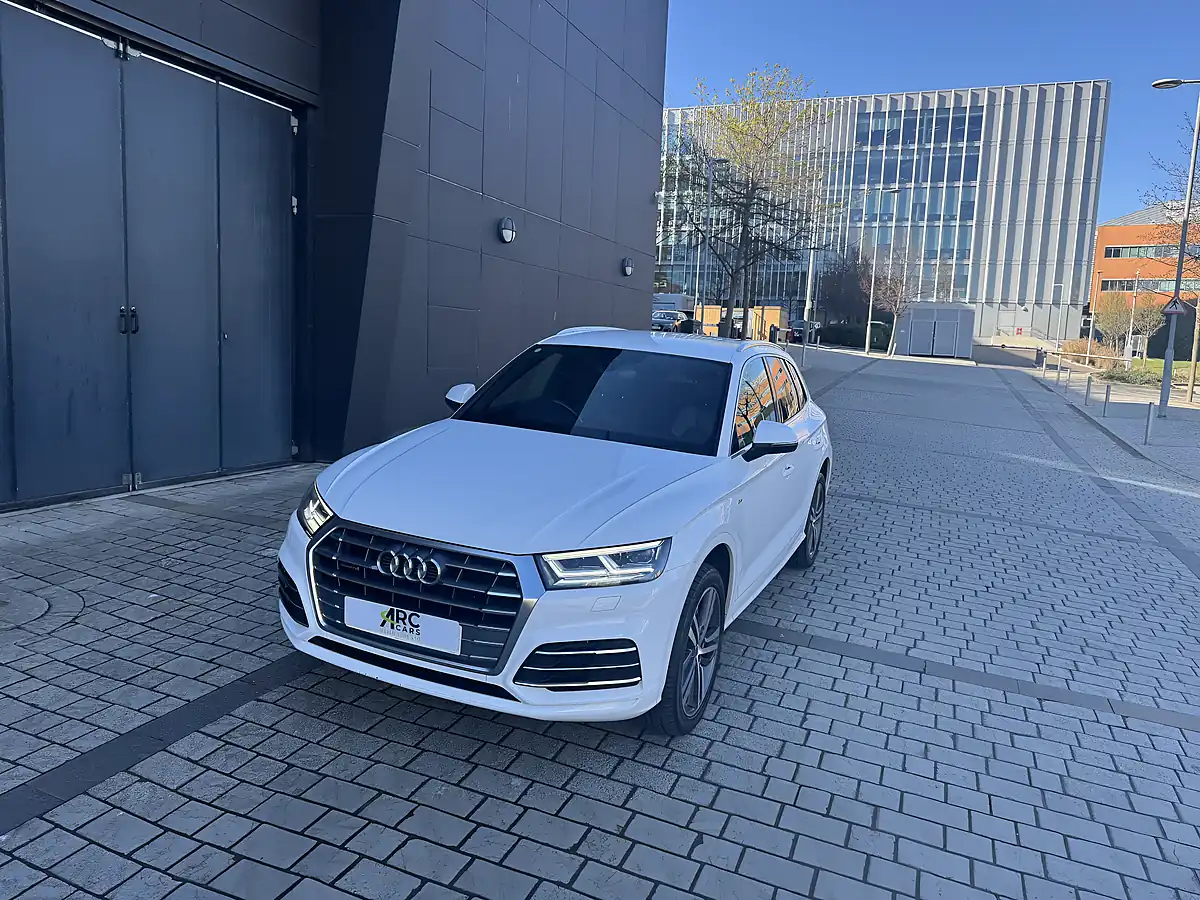 Used 2019 Audi Q5 S Line White - Interior and Exterior details 8