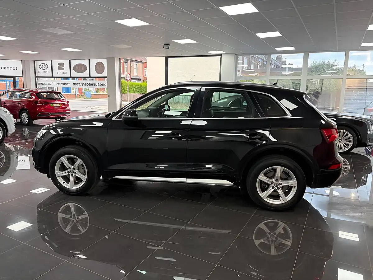 Used 2019 Audi Q5 Sport Black - Interior and Exterior details 16