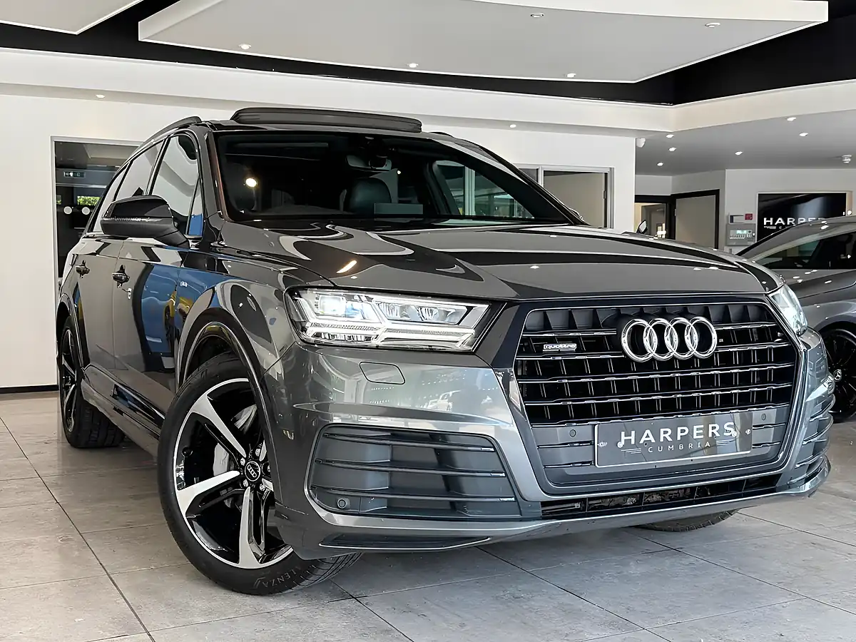 Used 2019 Audi Q7 Black Edition Grey - Front View