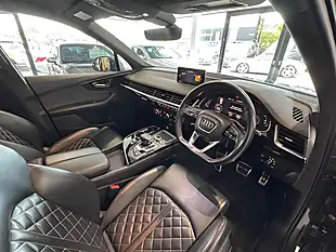 Used 2019 Audi Q7 Black Edition Grey - Interior and Exterior details 17