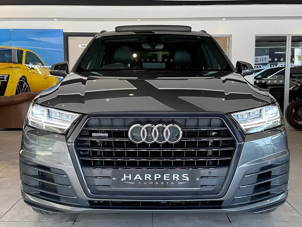 Used 2019 Audi Q7 Black Edition Grey - Interior and Exterior details 2