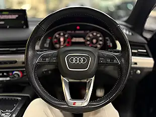 Used 2019 Audi Q7 S Line Black - Interior and Exterior details 14