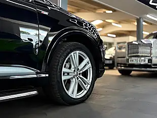 Used 2019 Audi Q7 S Line Black - Interior and Exterior details 7