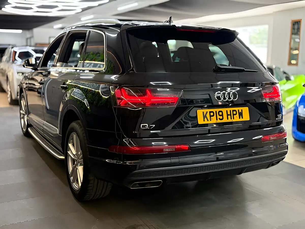 Used 2019 Audi Q7 S Line Black - Interior and Exterior details 2