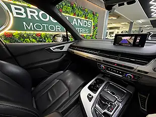 Used 2019 Audi Q7 S Line Black - Interior and Exterior details 6