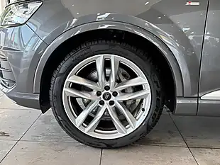Used 2019 Audi Q7 S Line Grey - Interior and Exterior details 2