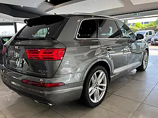 Used 2019 Audi Q7 S Line Grey - Interior and Exterior details 5