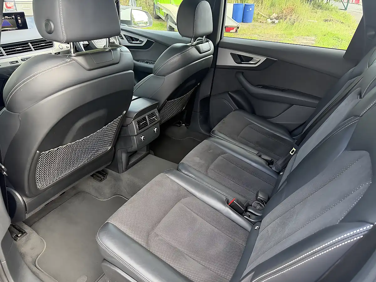 Used 2019 Audi Q7 S Line White - Interior and Exterior details 11
