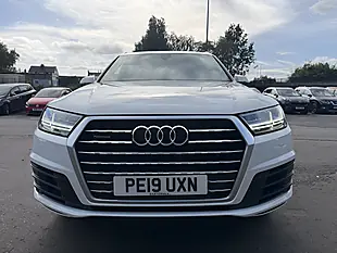Used 2019 Audi Q7 S Line White - Interior and Exterior details 3