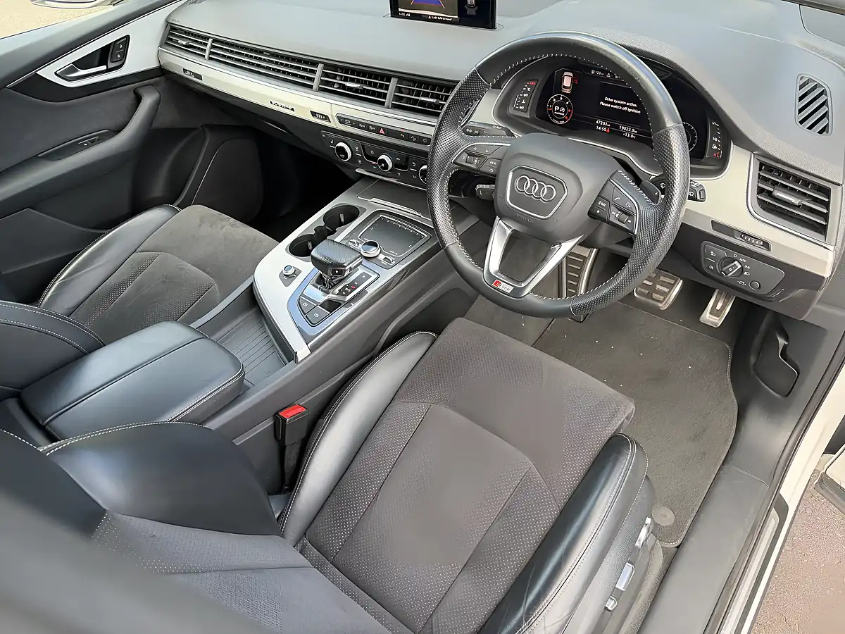Used 2019 Audi Q7 S Line White - Interior and Exterior details 8