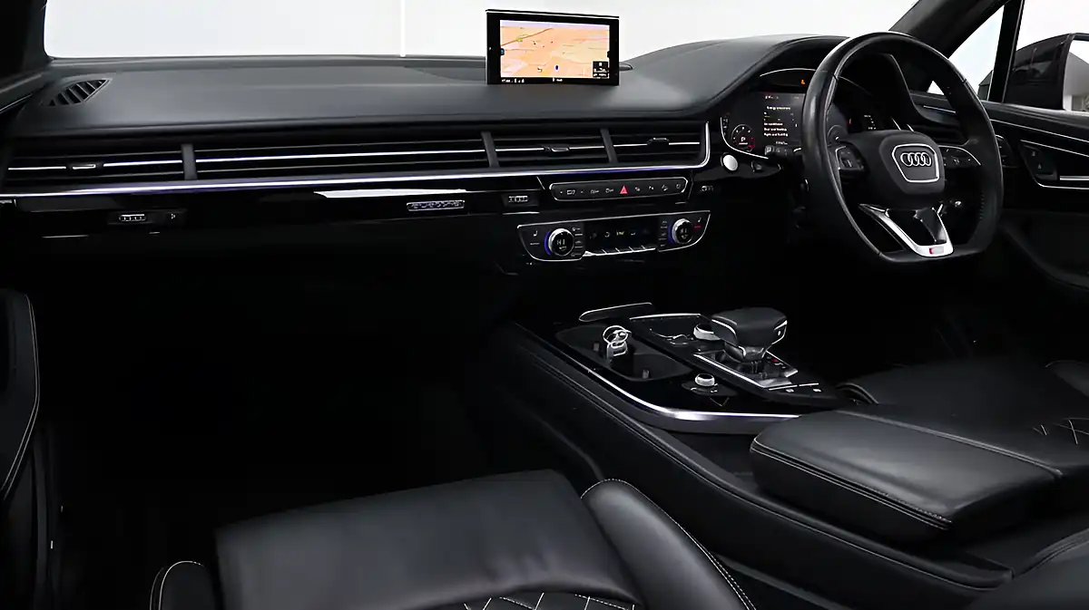 Used 2019 Audi Q7 Vorsprung Black - Interior and Exterior details 15