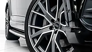 Used 2019 Audi Q7 Vorsprung Black - Interior and Exterior details 7