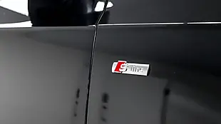 Used 2019 Audi Q7 Vorsprung Black - Interior and Exterior details 8