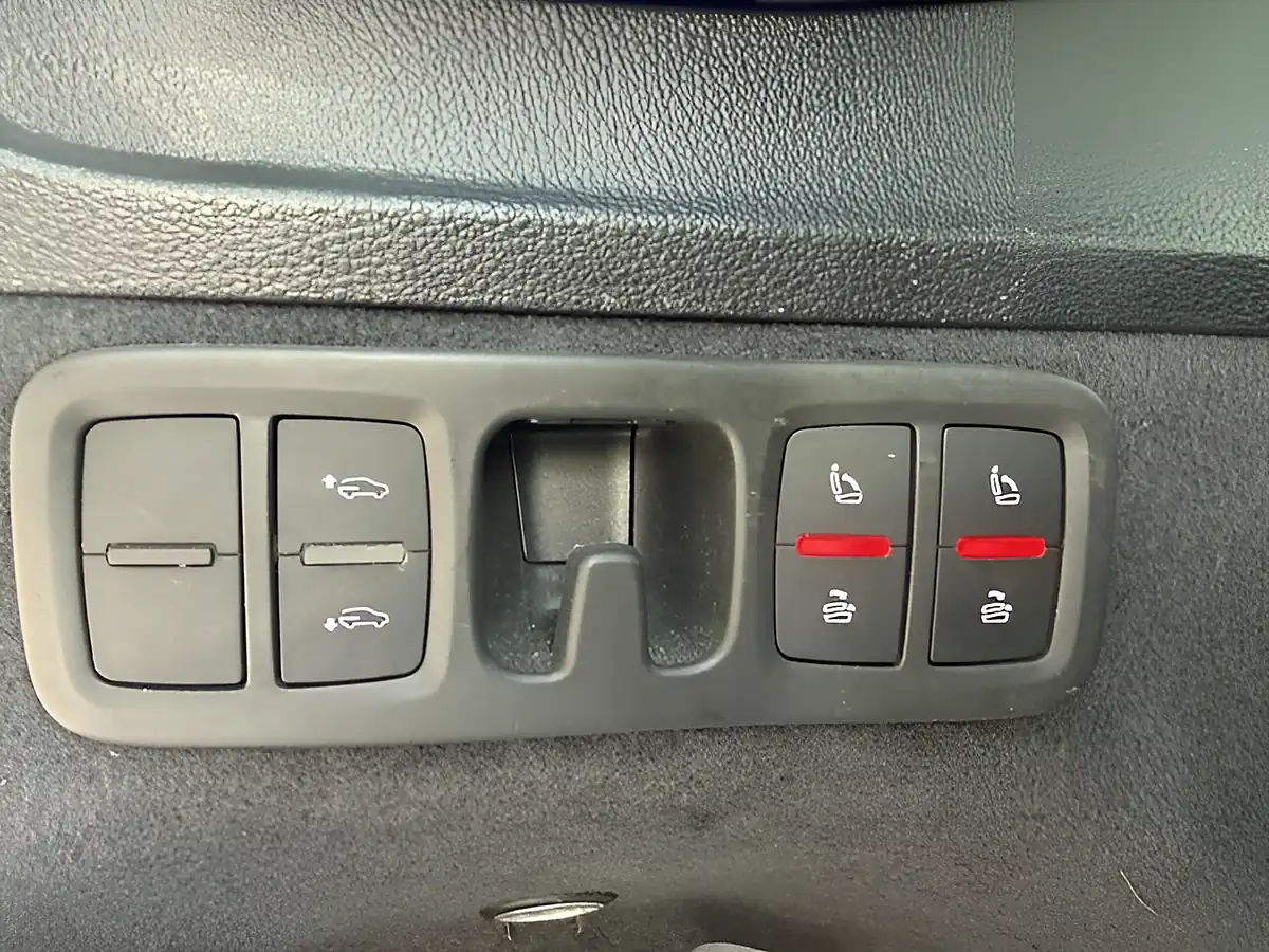 Used 2019 Audi Q7 Vorsprung White - Interior and Exterior details 13