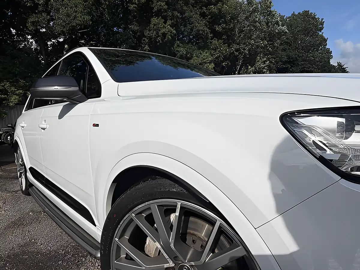 Used 2019 Audi Q7 Vorsprung White - Interior and Exterior details 8