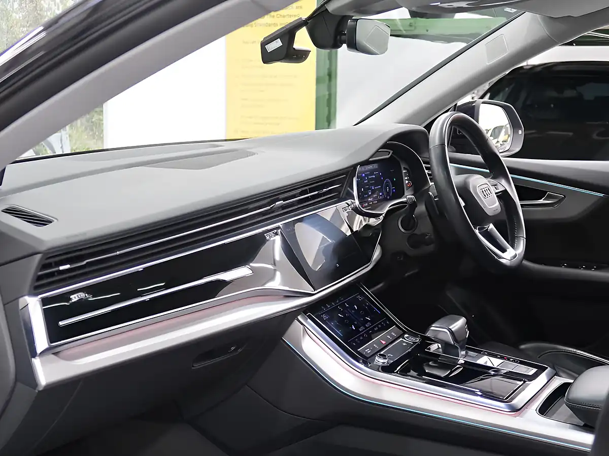 Used 2019 Audi Q8 55 Black - Interior and Exterior details 15