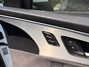 Used 2019 Audi Q8 S Line Glacier White - Interior and Exterior details 14