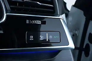 Used 2019 Audi Q8 S Line White - Interior and Exterior details 18