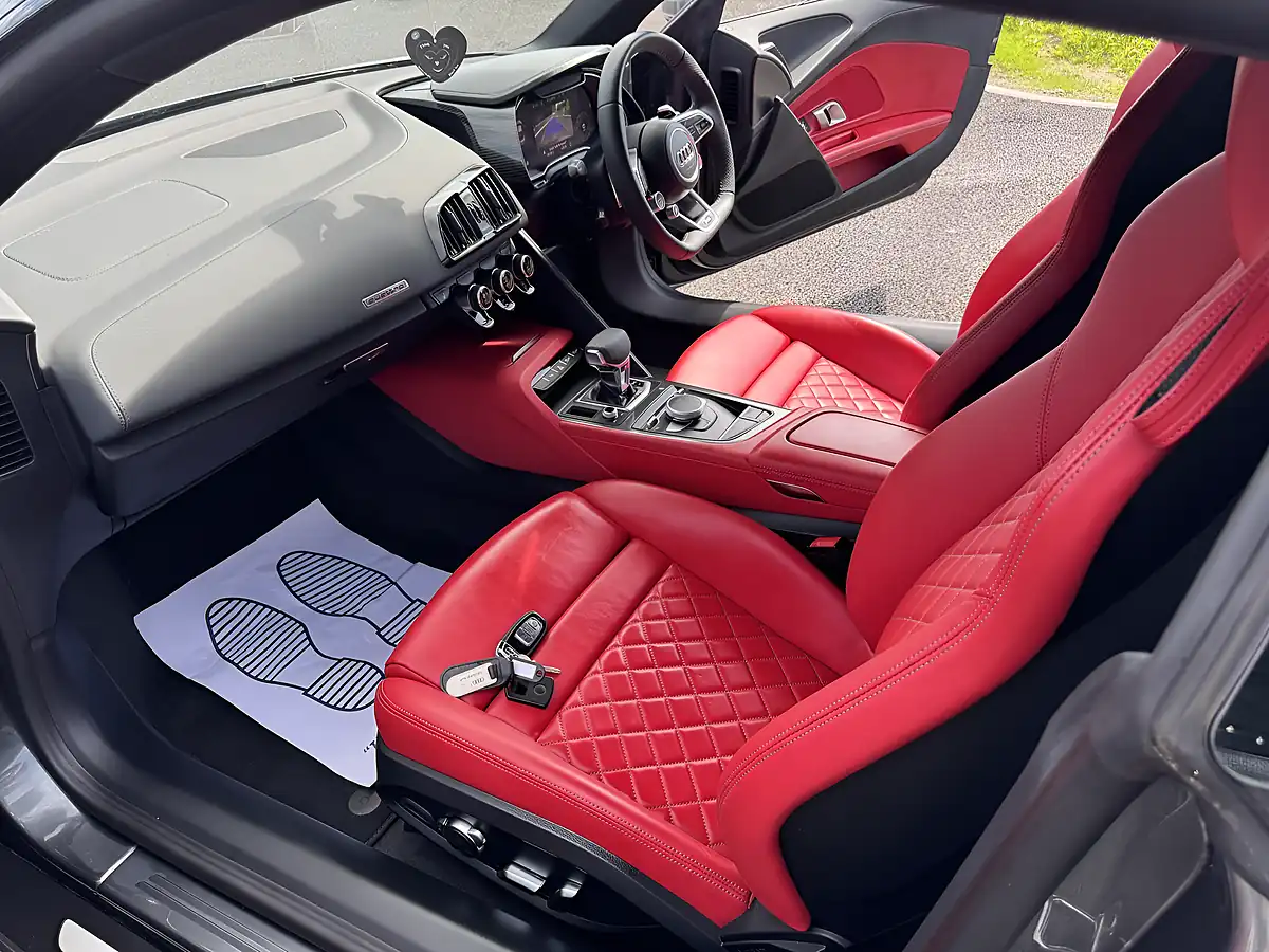 Used 2019 Audi R8 Performance Grey - Interior and Exterior details 10