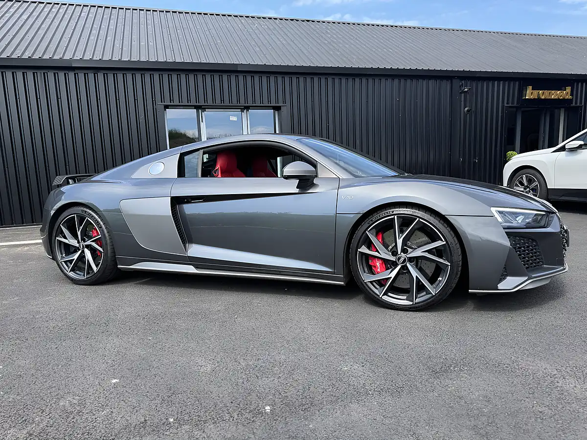 Used 2019 Audi R8 Performance Grey - Interior and Exterior details 5